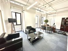 【精品招租】铁建广场 多面积段招租 欢迎致电