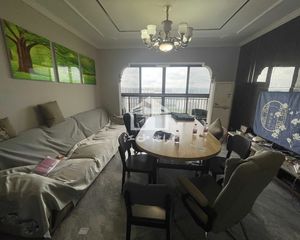 凯业花园二区 4房2厅130万