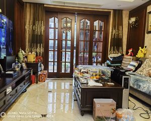 公园18722室2厅2卫南朝向279.0万元/套出售