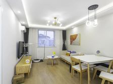 满五v一,户型方正,近10号线,采光好。