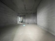 满五年 电梯房 4室 南北通透 133平 楼层好 视野无遮挡