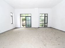 环抱中小幼,类独栋,大大花园,东边套,有车位,地铁口