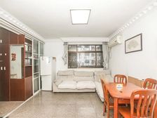 新上老客户委托,小区花园位置,中间楼层,满五有车位,近D铁