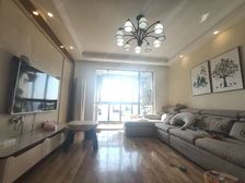 新里西斯莱公馆3房南精装真实好房