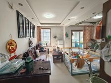 南北通透繁裕二村2室2厅精装修,小区交通方便