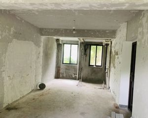 天然居山庄1室1厅1卫南朝向31.0万元/套出售