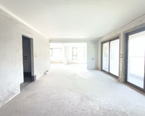中骏合景府4室2厅2卫南朝向178.0万元/套出售