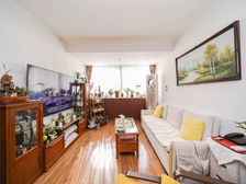 新出!南北通板式户型两房,中间楼层,精装修,拎包入住