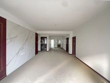 一梯一户板楼精装修未入住带地暖南北通透四叶草三房