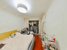 电梯协商中,一梯两户,前后无遮挡,花园位置,精装拎包入住。