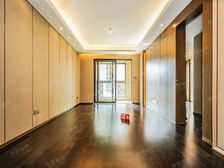 新上好房精装修从未入住仅此一套带车价格好谈