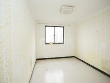 中楼层西边套三房全明户型 采光视野好