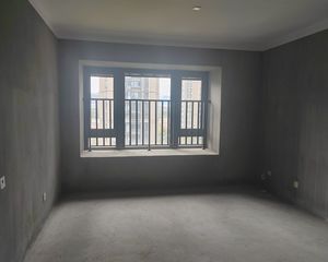春江明月3室2厅2卫南朝向210.0万元/套出售