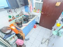 电梯房!!!朝南一房一厅,曹二附九年一贯制,15号线地鉄口