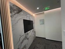 新装修 拎包入住 首次出租 随时用房