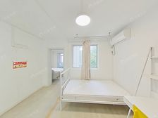 新出南北两房+一梯两户+精装修+花园位置+房东诚售+看房方便