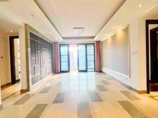 保利天悦 高层 视野无遮挡房龄新 装修好 业主急售 价格可谈