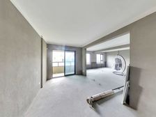 地铁口 次新商品房 全新毛坯 户型方正