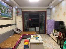 18号,环线,2号线旁 正规三房2为,中间楼层 万象城对面