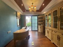 彩云湖别墅带花园带地下室,住家安静