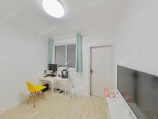 低楼层丨上下楼方便丨窗景环境好丨南北全明两房+两个小厅丨
