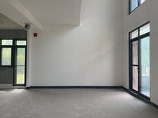 龙湖品质,地下室全采光,单层面积大,户型结构好