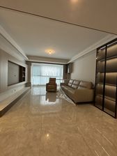 正南桂语风荷4室2厅精装修