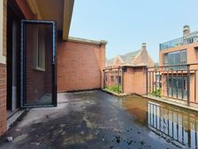 130万联排别墅 典雅布莱顿庄园 3+1结构 带车库花园急售