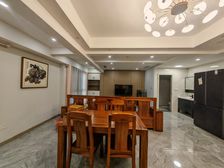 顶跃洋房带120平花园 精装99W 没有住过人 协信春山台