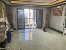 南湖名都广场近地铁口。三美,精装修,靠近南湖公园