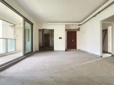 江北区 融景城馨苑 四房 285万