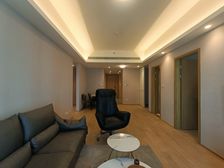 重庆朝天门来福士广场 精致两房 业主诚心出售