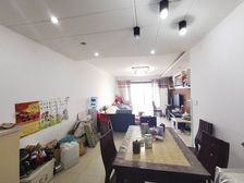 杨家坪 视野无敌 楼下轻轨站 单价7000多 诚心出售