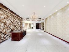 K11旁 鸿泰别墅 双拼6室别墅 带500平院可停4辆车