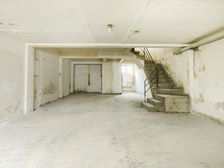 米兰世纪联排别墅 清水毛坯 总价低带70平院随时看房