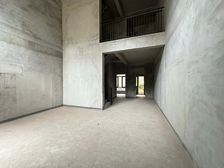 金茂联排,业主诚心出售,有地下室,带花园,双车位