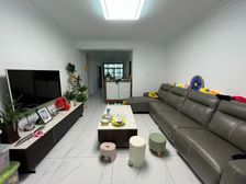 首付24万即可买到精装修3房 多层3楼 保养好