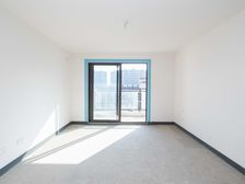 (洋房帝王层)桃李东方 4室2厅 毛坯