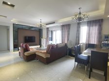 南岸区 东原翡翠明珠 三房 160万