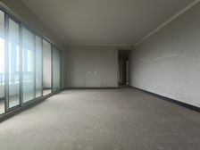 中央公园一环龙湖天街旁。中粮中央公园祥云 双书包 房源保真!