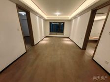 蔚蓝城市花园4室2厅2卫南朝向350.0万元/套出售