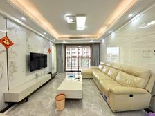 锦龙湾畔花园 楼龄新 交通便利 商圈配套成熟 3房2厅