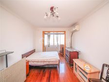 内环内,电梯一室一厅,通勤方便,采光视野好