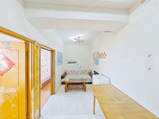 交通部家属楼,满五年房改房,楼下就是团结湖地铁