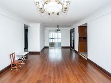 朗诗競园 4室2厅 精装修恒温恒湿 地板价 200以内能卖