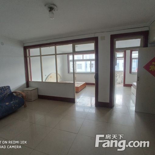 芙蓉小区 五楼2室1厅68平米 中等装修 拎包入住