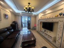 世茂滨江府3室2厅2卫南朝向252.0万元/套出售