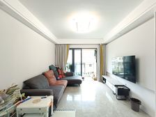 南岸区 麓宸澜山樾一期 三房 115万