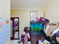 三里河 中古方正两居室,全新改造安静不临街,