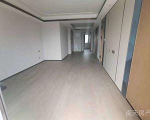 德信·新希望宸芯里3室2厅1卫南北朝向360.0万元/套出售